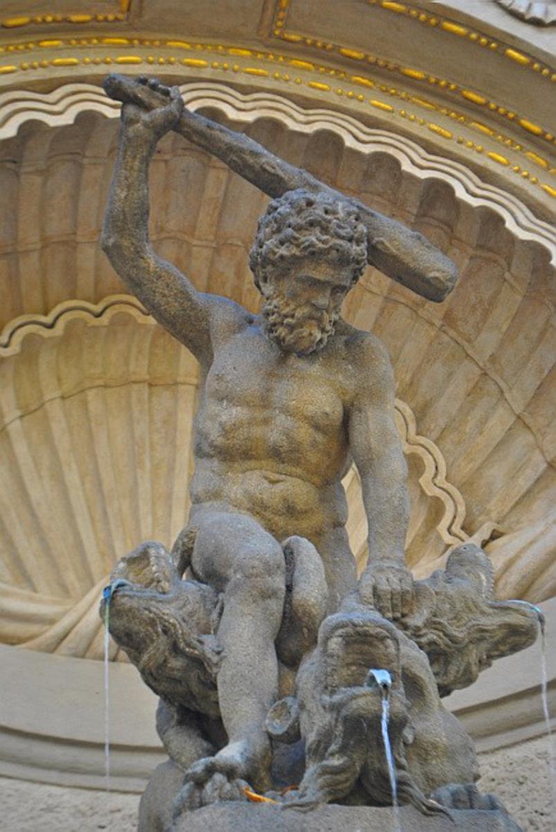 Геркулесов фонтан — Herkulova kasna